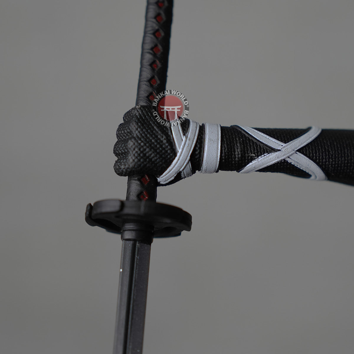 Ichigo In Half Hollow Mask Action Figure