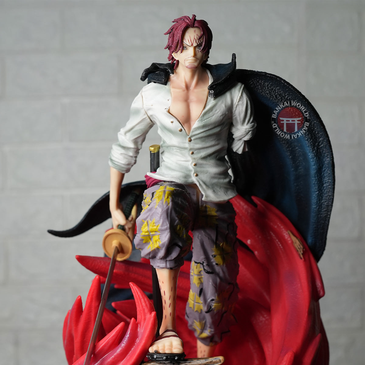 Red Hair Shanks Giant Figure
