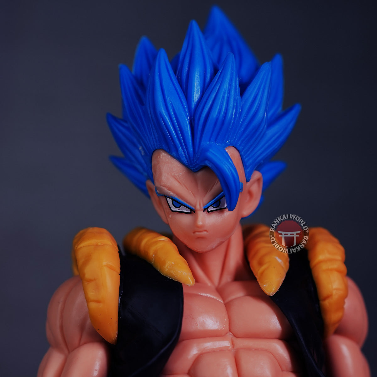 SUPER SAIYAN GOD GOGETA FIGURE